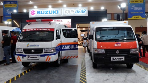 Suzuki Carry jadi mobil ambulans di GIICOMVEC 2024. Foto: Aditya Pratama Niagara/kumparan