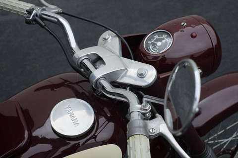 Motor pertama buatan Yamaha, YA-1 disimpan di Yamaha Motor Corporation Head Quarter Japan. Foto: Sena Pratama/kumparan